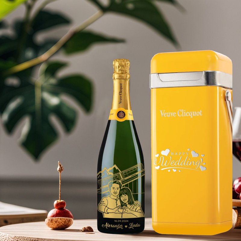 Veuve Clicquot Brut with Engraving |Exclusive customized champagne portrait engraving - Wine, Beer & Spirits - Glass 