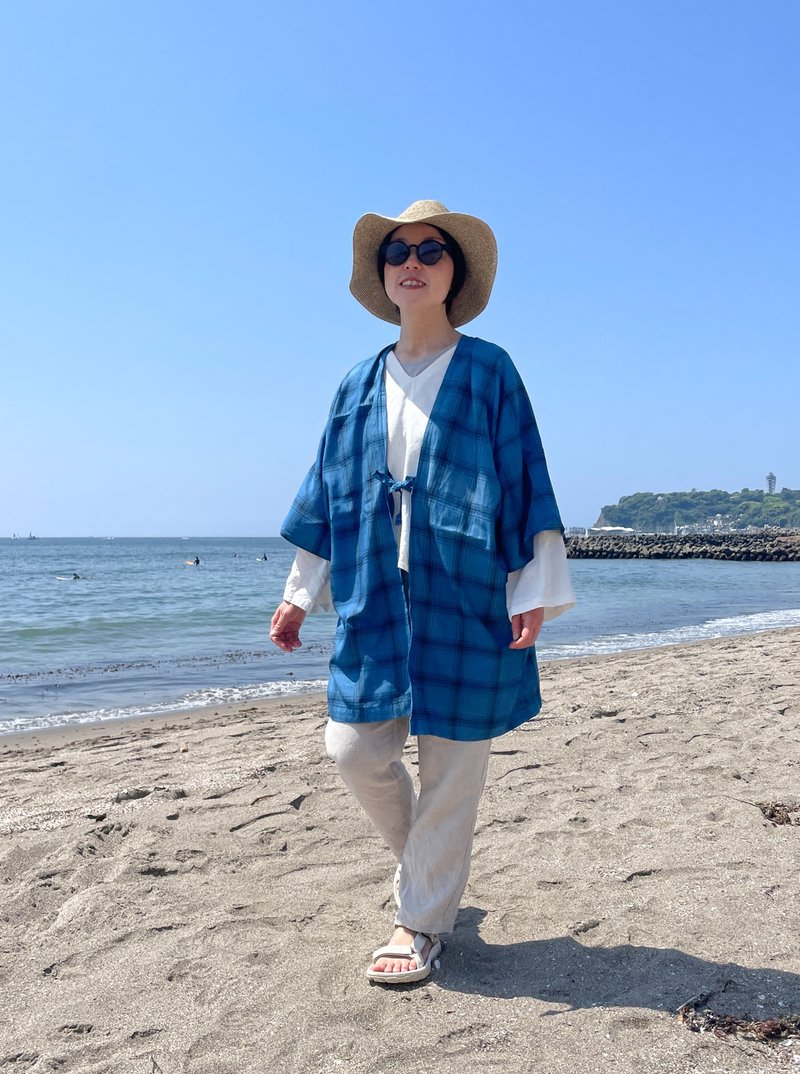 Made in Japan Indigo dyed rayon cardigan Kimono Haori JAPANBLUE Aizome - เสื้อฮู้ด - วัสดุอื่นๆ สีน้ำเงิน