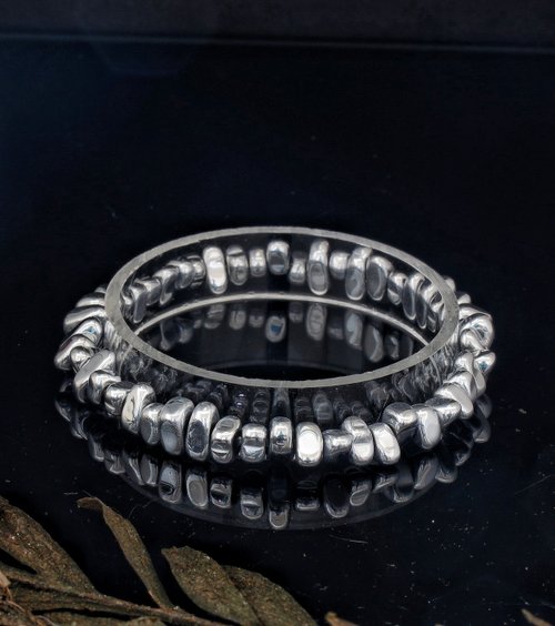 スワロフスキー Chroma バングル Amazon.co.jp: 【公式