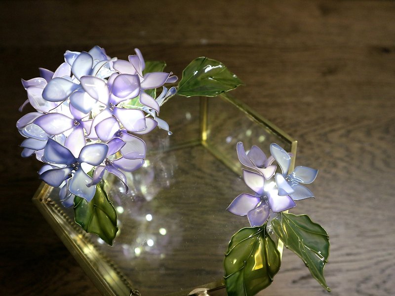 Glass Jewellry Box • Hydrangea - อื่นๆ - เรซิน 