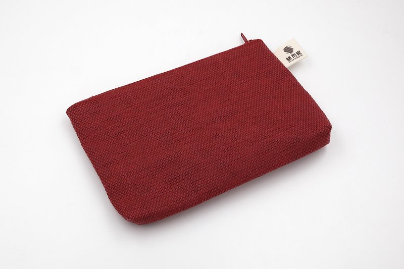 【紙布家】紙線編織 化妝包 深紅色 - 化妝袋/收納袋 - 紙 紅色