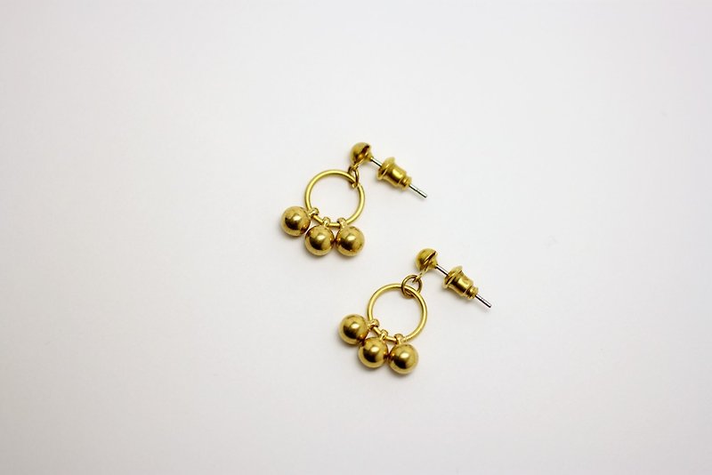 Small round brass bead shape earrings - Earrings & Clip-ons - Other Metals Gold