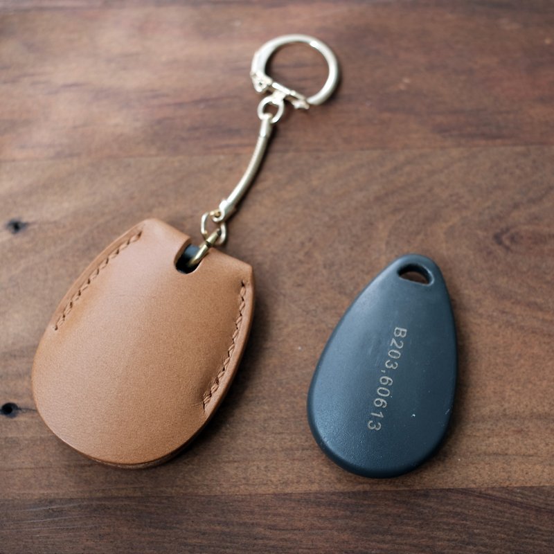 [Yuji] Elevator magnetic buckle leather case/magnetic buckle case/access card/key ring/leather handmade large water drop style - Keychains - Genuine Leather Multicolor