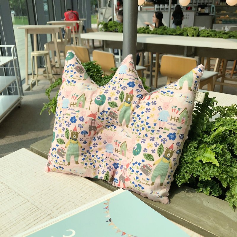 Pink Bear Forest Natural Organic Cotton Handmade Baby Crown Styling Pillow - ผ้าปูที่นอน - ผ้าฝ้าย/ผ้าลินิน 