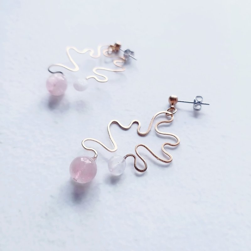 Live your own appearance/earrings/ Clip-On/pink crystal/strawberry crystal