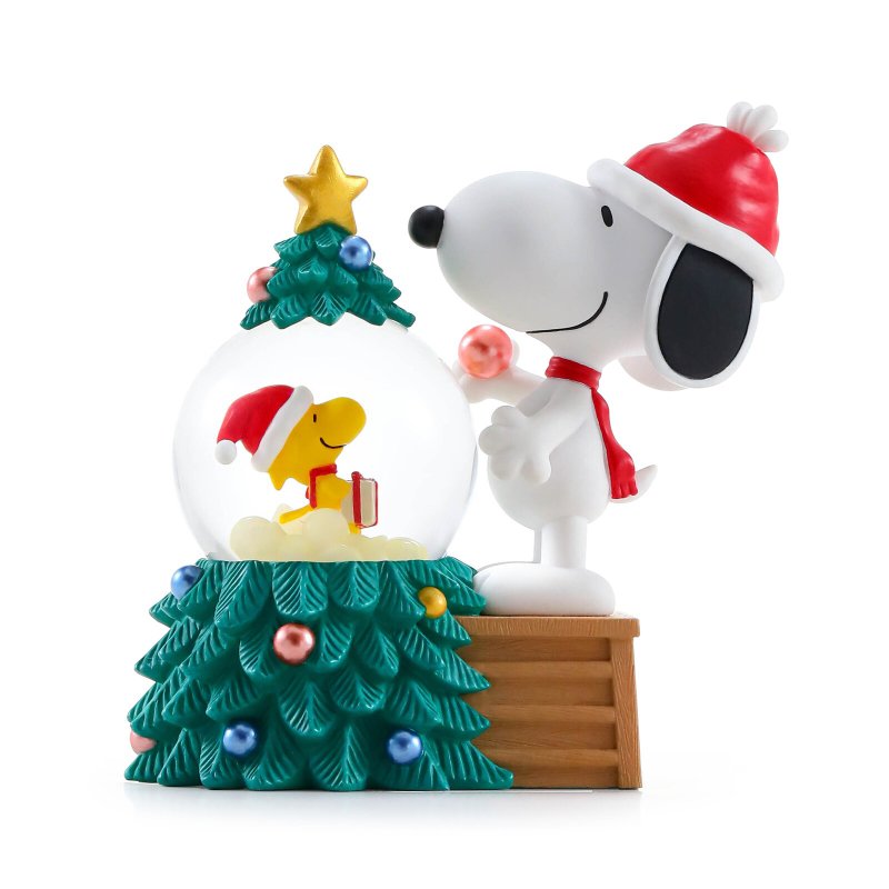 Snoopy Bright Christmas (Color) Crystal Ball Ornament Birthday Christmas Exchange Gift Wooden Stove - ของวางตกแต่ง - แก้ว 