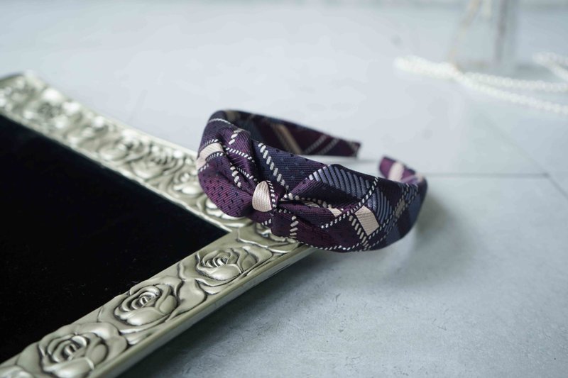 Antique tie transformed into handmade hairband-romantic violet-bow/narrow version-exchange gift - ที่คาดผม - ผ้าไหม สีม่วง