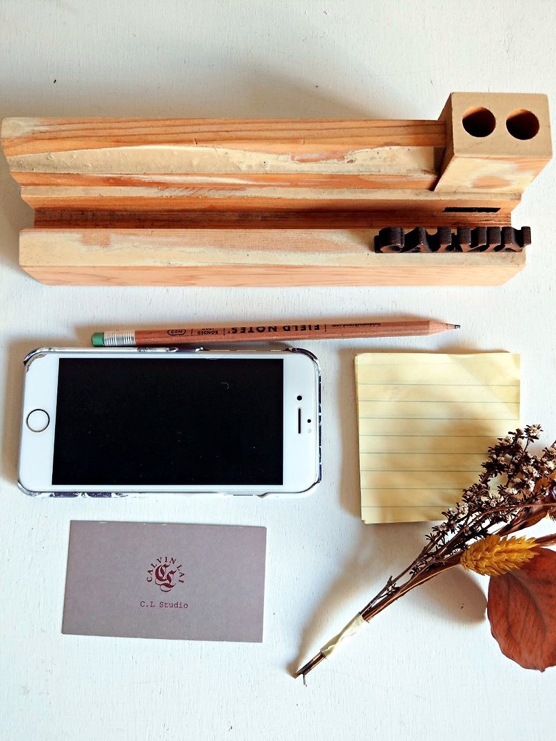 CL Studio [Modern and Simple-Geometric Style Wooden Phone Holder/Business Card Holder] N110 - ที่ตั้งบัตร - ไม้ สีนำ้ตาล