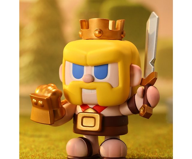 Figure of King in Clash Royale