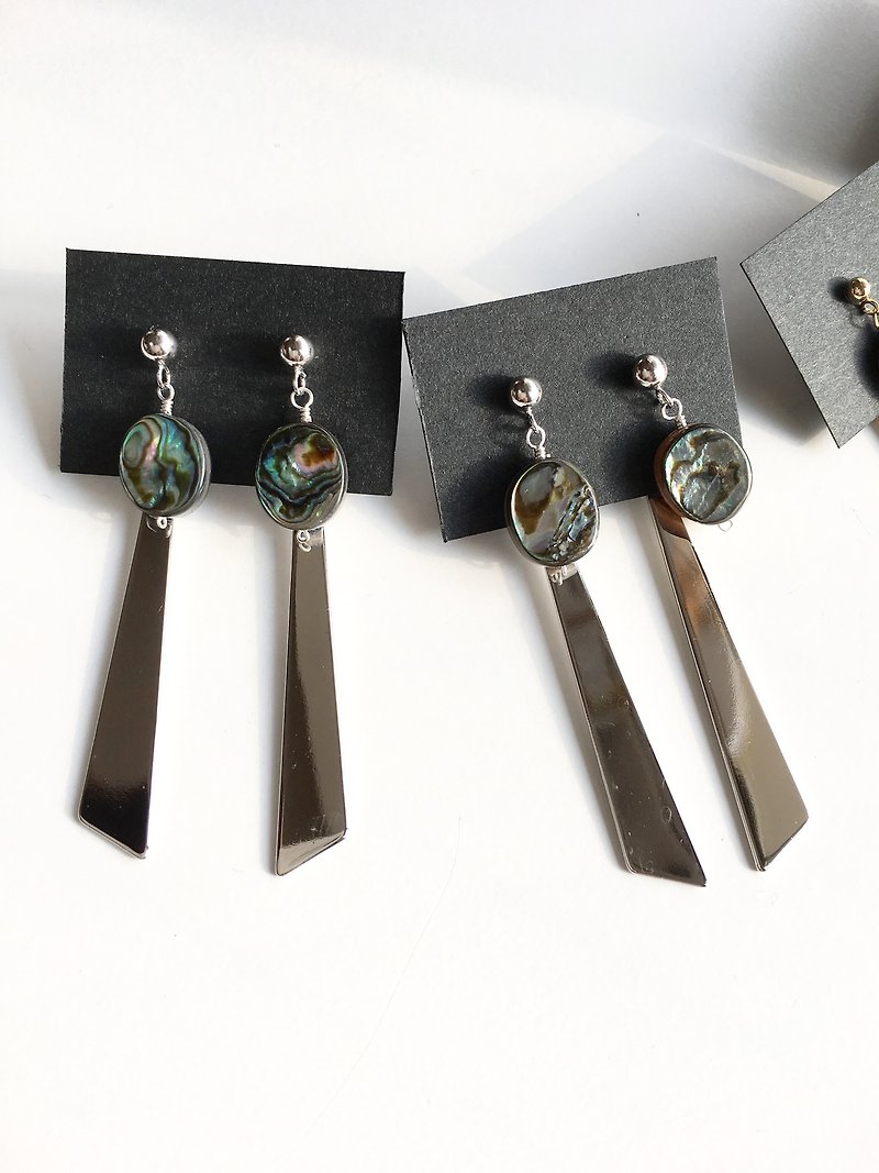 Abalon and Metal earrings 14kgf or SV925 - Earrings & Clip-ons - Gemstone Multicolor