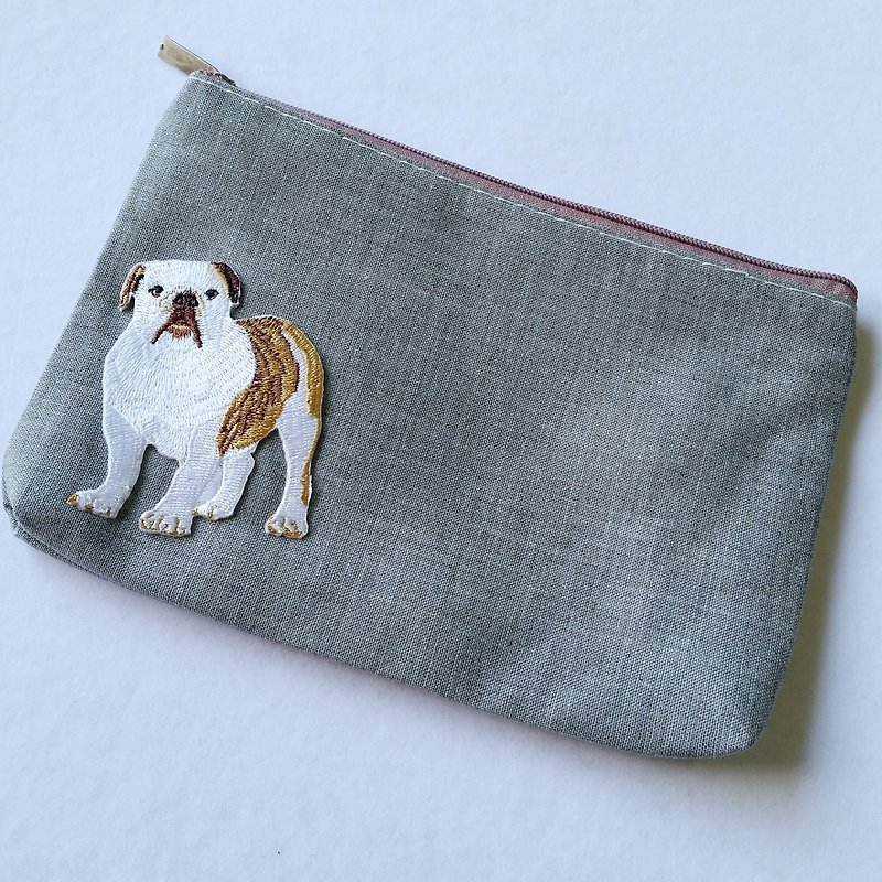 ブルドッグの刺繍の小さなバッググレー虎犬鉛筆/コスメティックバッグ - ポーチ - その他の素材 グレー