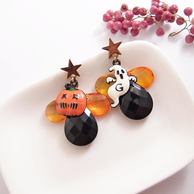 Do not give sugar on the trouble - Halloween - clip-style earrings. Needle earrings - ต่างหู - อะคริลิค สีส้ม