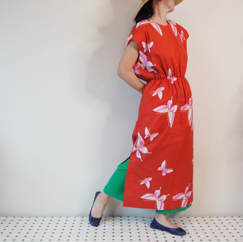 AODAI DRESS MAXI -レンガ色の浴衣地を使ったドレス １枚のみです 浴衣リメイク - 洋裝/連身裙 - 棉．麻 咖啡色