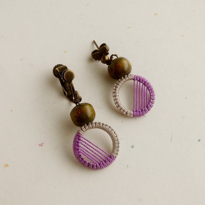 Geometric with Pop Art  Macrame Earrings Purple - ต่างหู - ผ้าฝ้าย/ผ้าลินิน สีม่วง