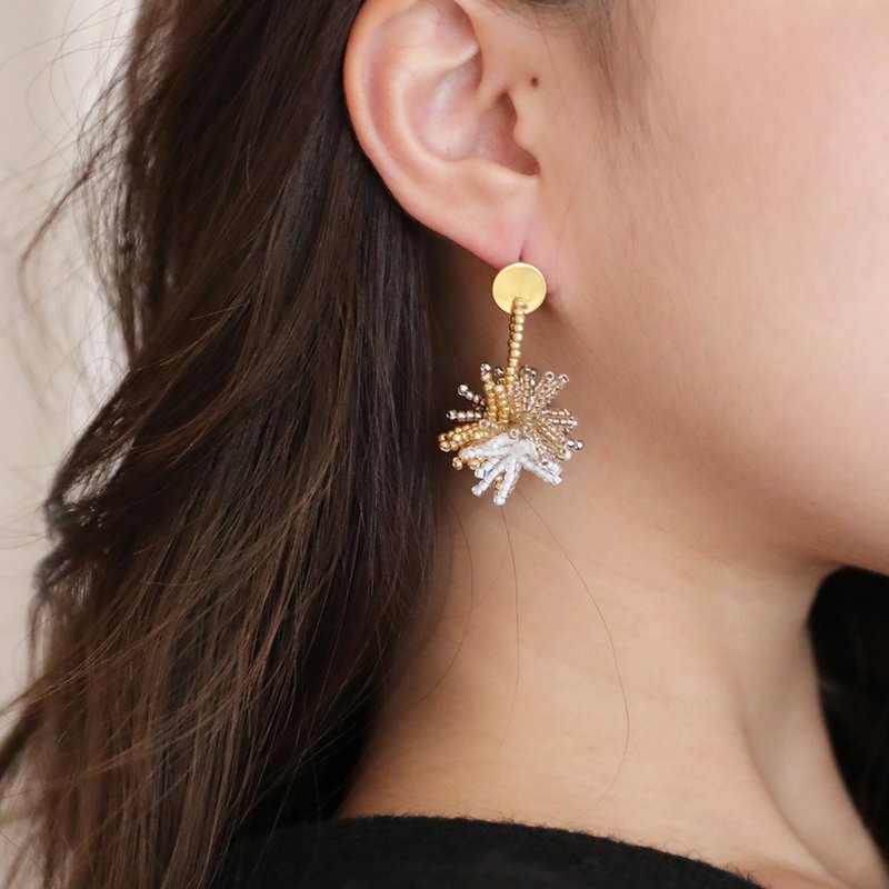 Pom-Pom Drop Earrings - Earrings & Clip-ons - Other Materials Gold