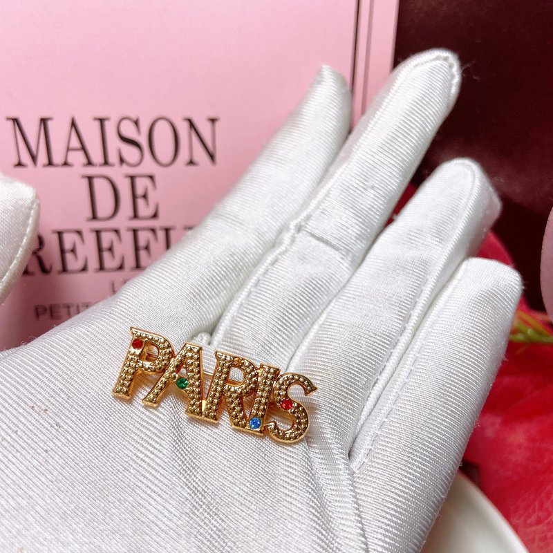【西洋古董飾品】PARIS 法國 系列別針 彩色鑽 胸章 胸針 - 徽章/別針 - 貴金屬 金色
