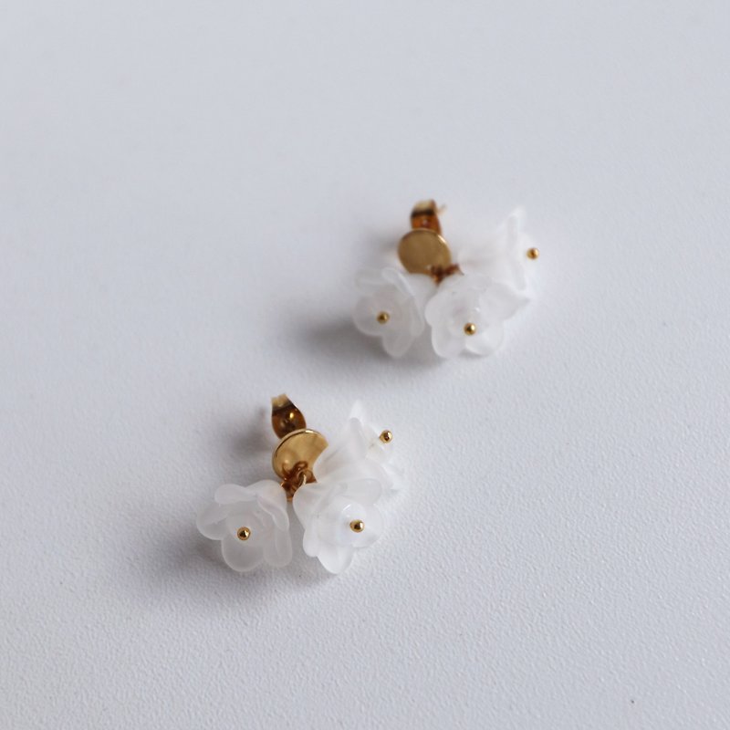Petite Fleur in Moonstone | Flower Earrings / Stainless Steel - Earrings & Clip-ons - Acrylic Silver