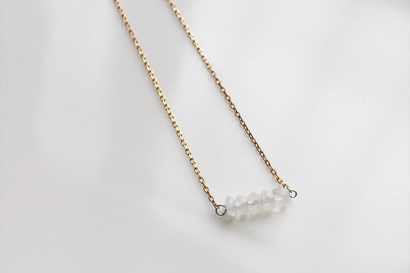 ムーンストーン簡単な真鍮のネックレス - ネックレス - 宝石 ホワイト