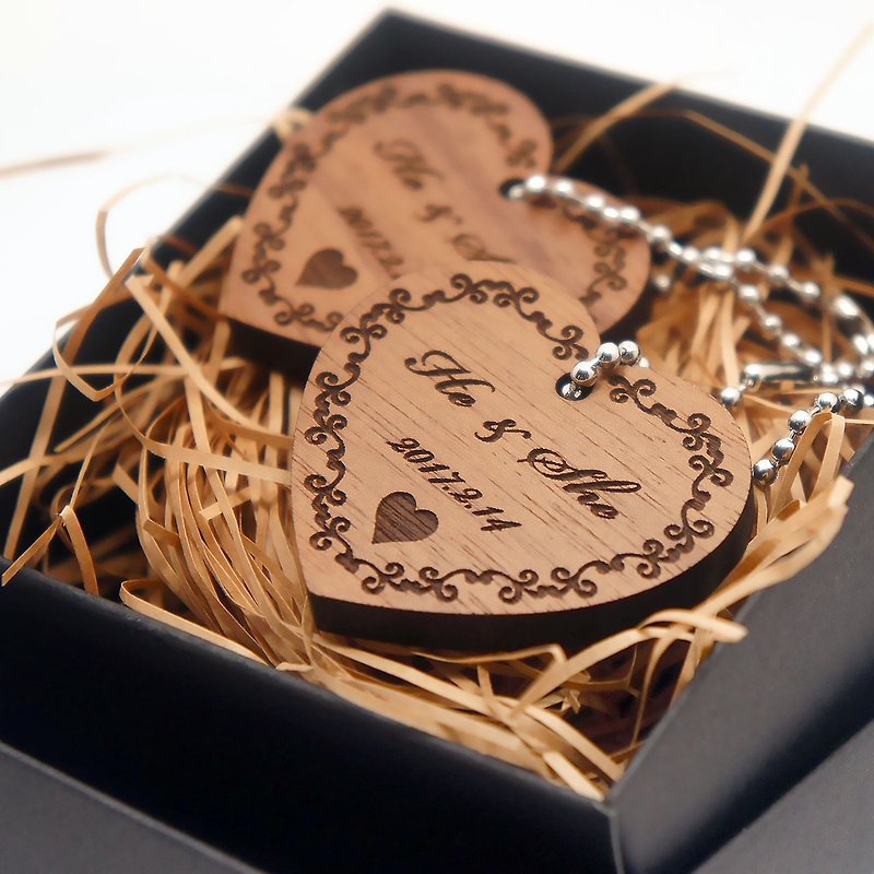 木頭 鑰匙圈/鎖匙扣 咖啡色 - 客製化情人節禮物結婚禮物胡桃木愛心鑰匙圈組