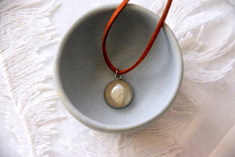 Semi-Transparent Seashell Handmade Necklace - Necklaces - Shell 