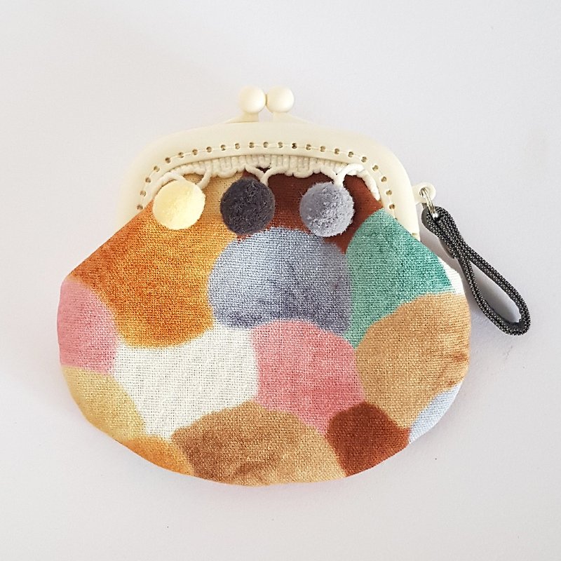 Brown fur ball fur ball tassel plastic mouth gold purse - Coin Purses - Cotton & Hemp Brown