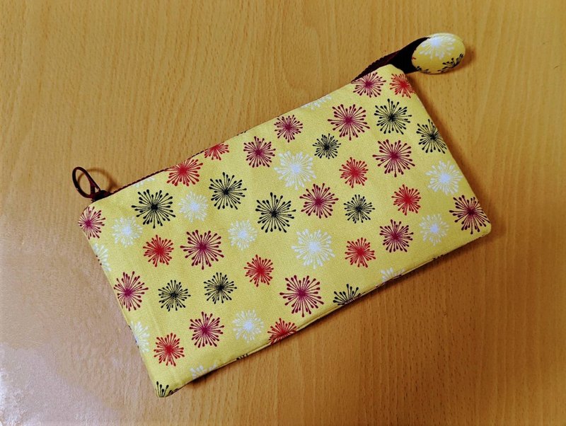 Cute fireworks handmade three-layer coin purse - กระเป๋าใส่เหรียญ - ผ้าฝ้าย/ผ้าลินิน สีเหลือง