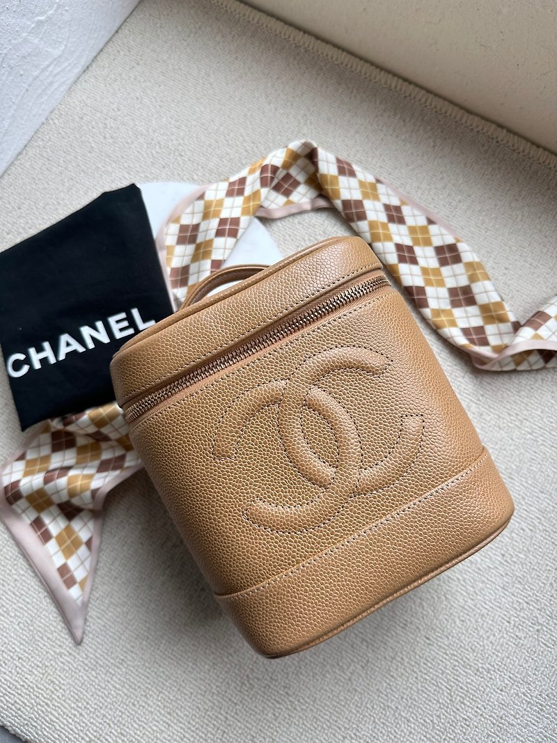Second-hand bag Vintage Chanel Chanel milk tea color straight cosmetic case - กระเป๋าถือ - หนังแท้ 