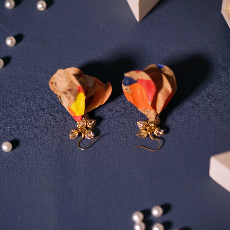 Gibberish | Colorful Cork Fabric Flower Gold Plated Drop Hook Earrings - ต่างหู - วัสดุอื่นๆ หลากหลายสี