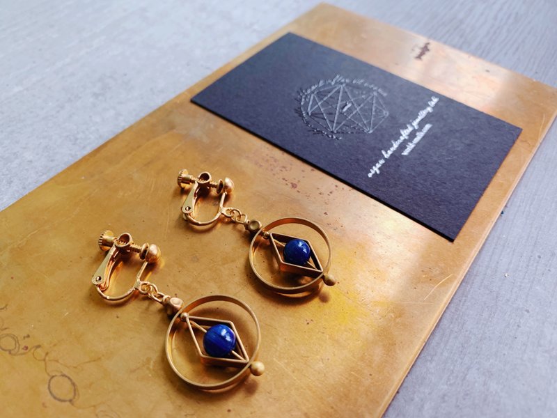 幾何黃銅藍晶耳夾  - 可轉耳勾 (14KGF) - 耳環/耳夾/耳骨夾 - 寶石 藍色