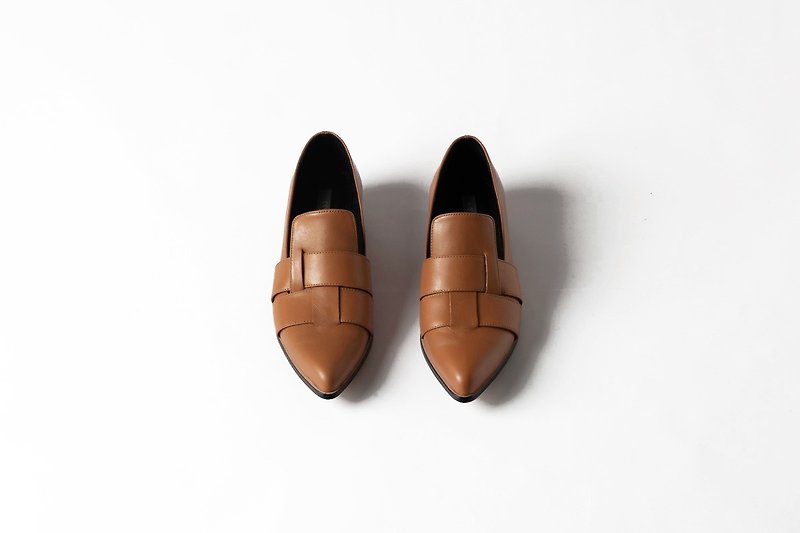 ZOODY / harvest / handmade shoes / flat pointed toe woven loafers / yellow brown - รองเท้าหนังผู้หญิง - หนังแท้ สีส้ม