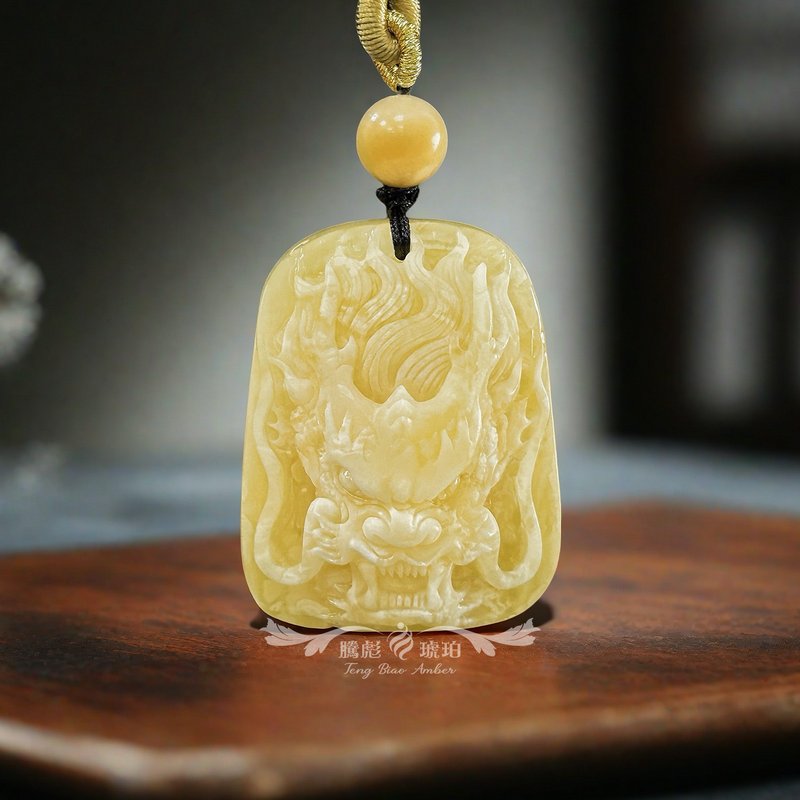 騰彪琥珀 天然琥珀蜜蠟 牛奶白蜜蠟 龍形天下 名家臻品 繩鍊 - 項鍊 - 半寶石 黃色