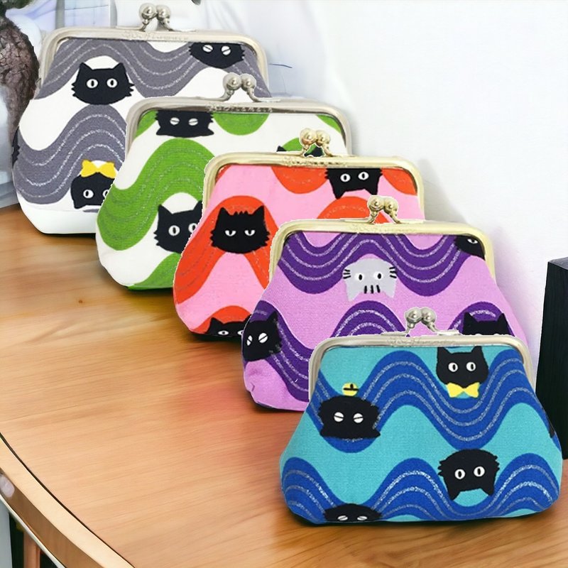 Alamain Fortune Clasp Bag_Card Size_Cat on Curve Series - กระเป๋าใส่เหรียญ - ผ้าฝ้าย/ผ้าลินิน 