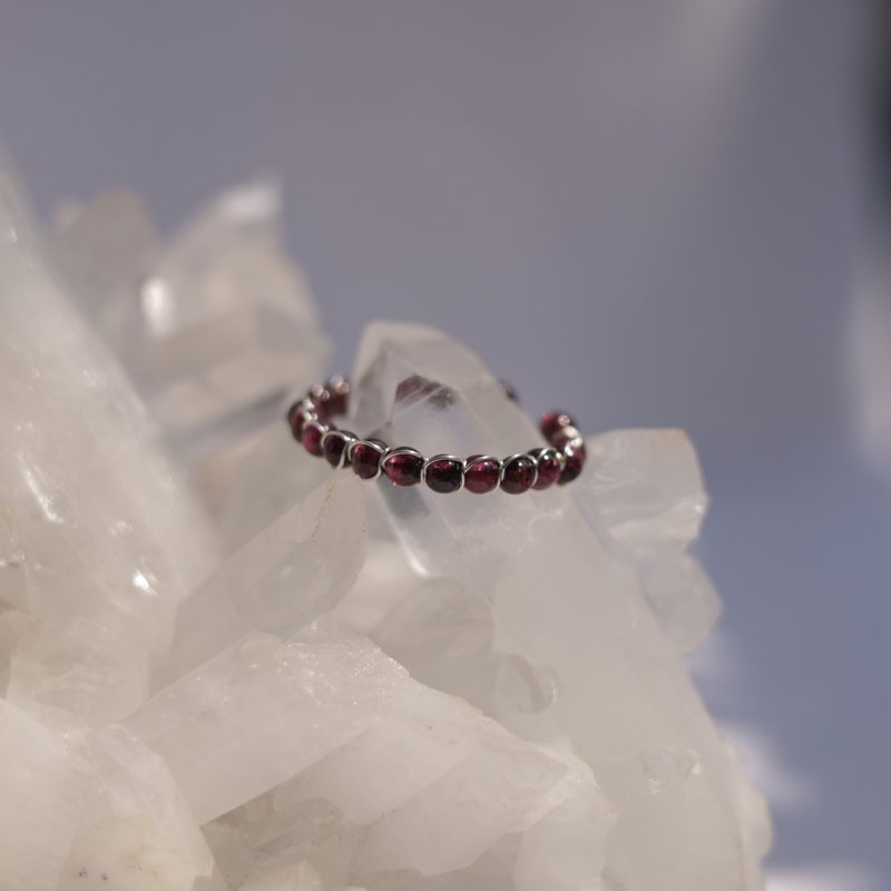 石榴石串珠戒指 簡約款礦石戒指 Garnet 手做戒指 - 戒指 - 半寶石 紫色