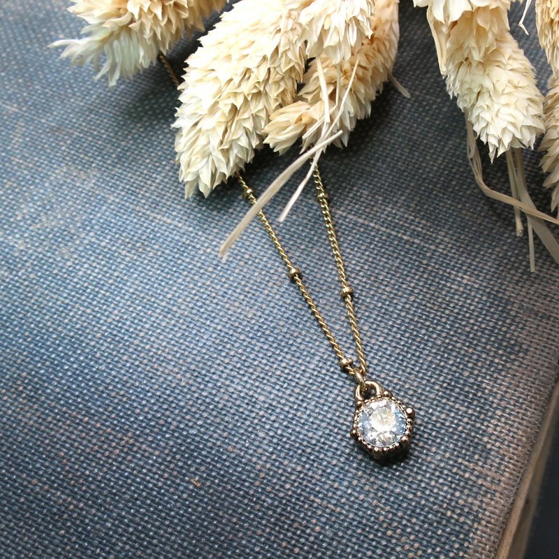 VIIART。點滴-月牙白。Vintage施華洛世奇鑽鍍古金鎖骨項鍊 - 頸鏈 - 寶石 白色