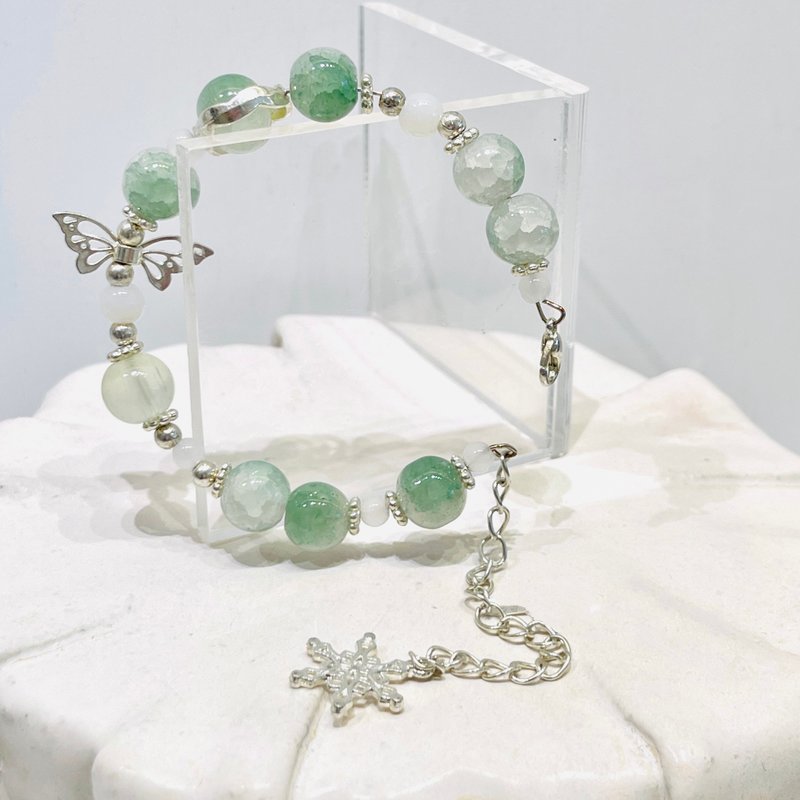 Taiwanese designer handmade jewelry-Ice Crystal Bead Bracelet [New Chinese Style-Spring Butterfly] - สร้อยข้อมือ - กระจกลาย 