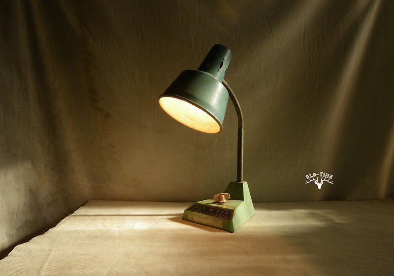 [Old Time OLD-TIME] Early Taiwanese table lamp - โคมไฟ - วัสดุอื่นๆ หลากหลายสี