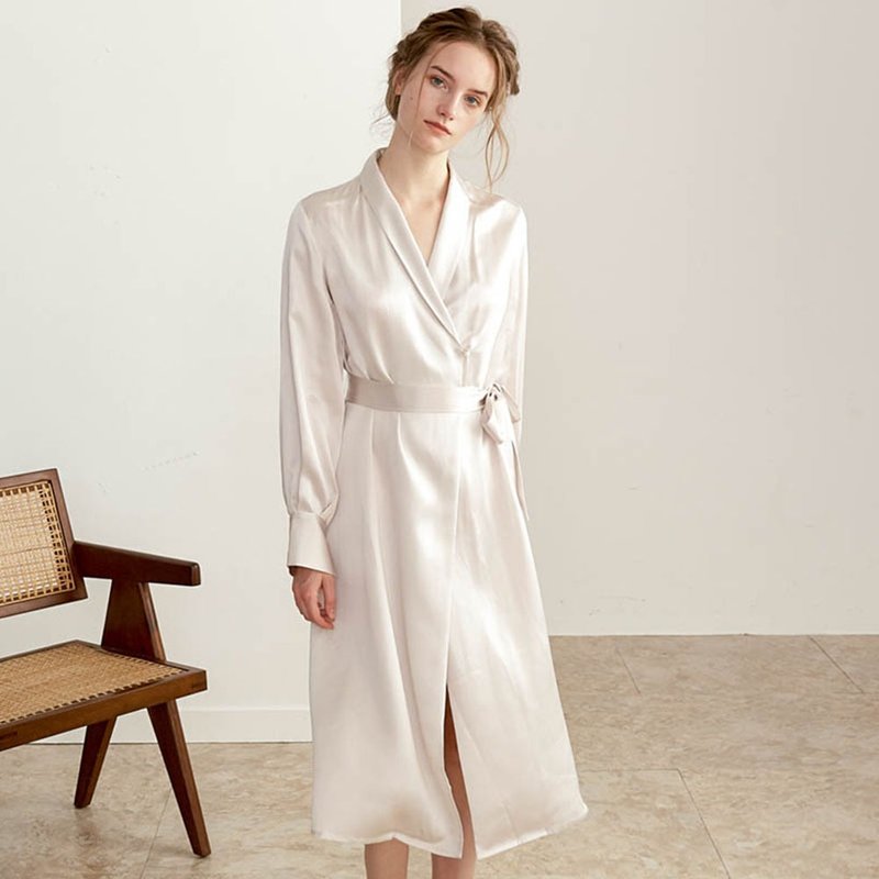 JOJW法式優雅100%桑蠶絲睡袍 真絲晨袍中長款女士結婚秋冬可外穿 - 睡衣/居家服 - 絲．絹 銀色