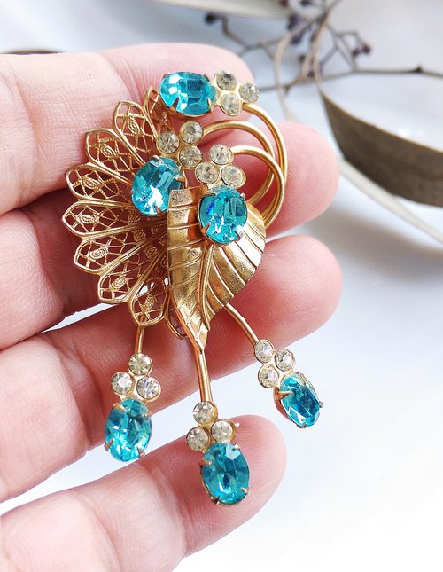 西ドイツ製　ヴィンテージブローチ 西ドイツ製黒ブローチ(ビンテージ) vintage black brooch (made