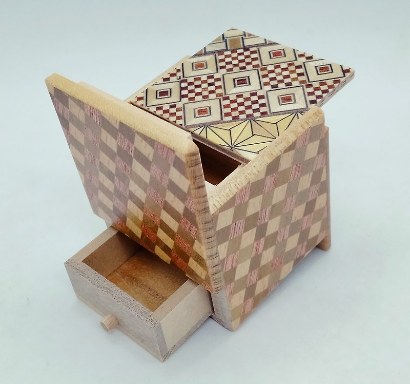 Drawer 4 steps Cube Yosegi/ichimatsu Japanese puzzle box Himitsu-bako Japan - Other - Wood 
