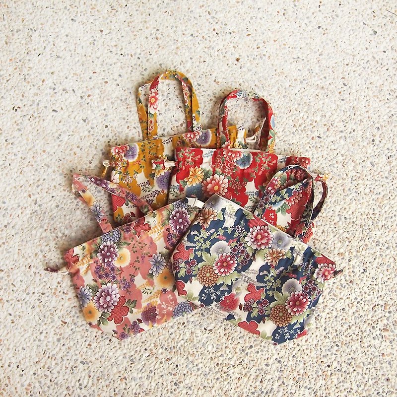 Hand-made Japanese hand-held pockets - chrysanthemum - กระเป๋าถือ - ผ้าฝ้าย/ผ้าลินิน หลากหลายสี