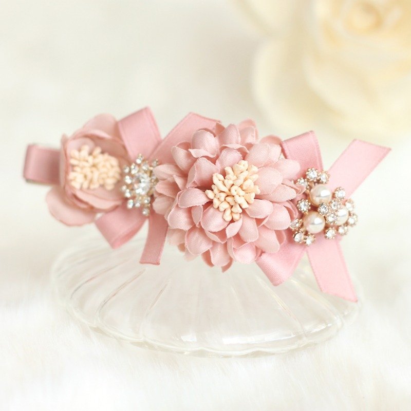 Romantic Flower Corsage Curved Hair Clip - Hair Accessories - Other Metals Pink