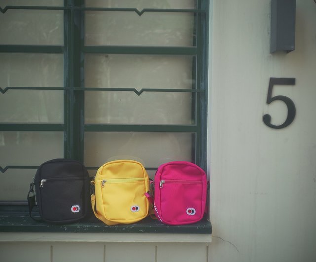 CANDY 1.8L ショルダーバッグ 蛍光ピンク - ショップ スクエア CANDY 1.8L ショルダーバッグ 蛍光ピンク - ショップ スクエア