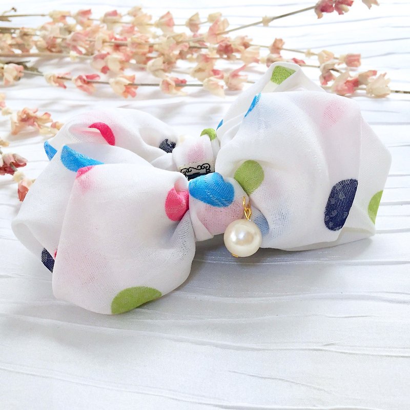 Colorful jump color embossed fabric bow hairpin banana clip shark clip - Hair Accessories - Other Materials White