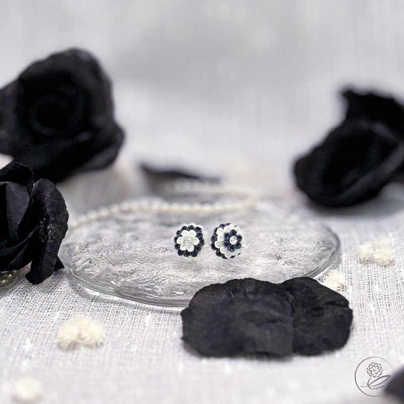 Basic - Grey - Earrings & Clip-ons - Other Man-Made Fibers Gray