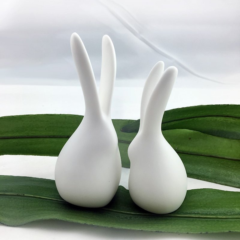 CereiZ Life Healing・Long-eared Rabbit Group - Pottery & Ceramics - Pottery White