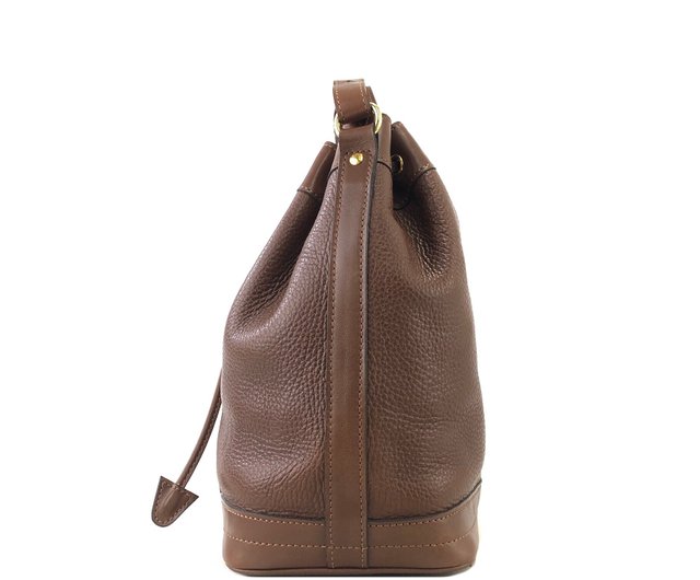 CELINE ガンチーニ 巾着 ショルダーバッグ ヴィンテージ ワンショルダー 日本直送 名牌中古包 】CELINE セリーヌ ガンチーニ レザー 巾着