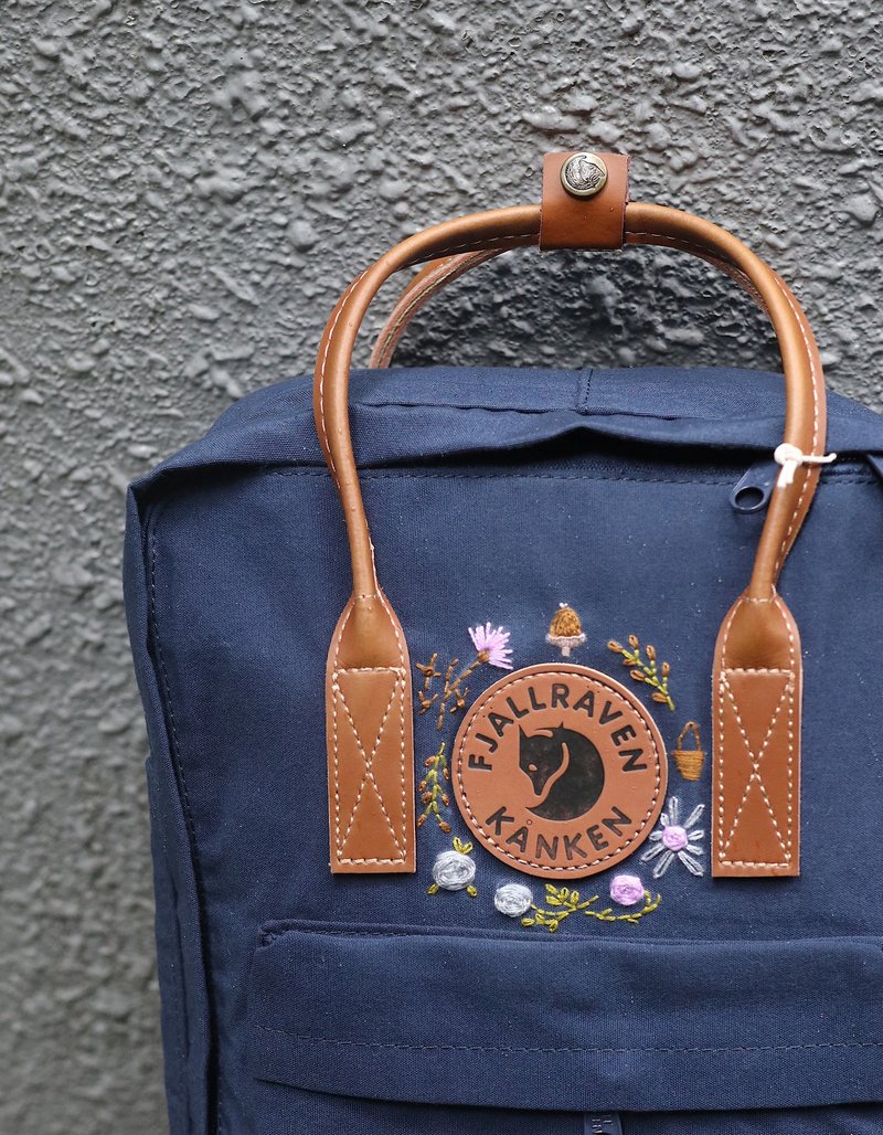 วัสดุกันนำ้ กระเป๋าเป้สะพายหลัง สีน้ำเงิน - Forest theme kanken dark blue-handmade embroidery design custom