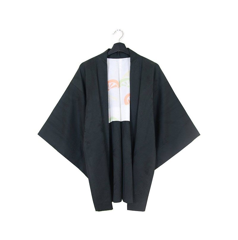 戻るマカロンの花ヴィンテージの着物をバックエンボス加工織りグリーン::日本の着物の羽に（KI-39） - ジャケット - シルク・絹 ブラック