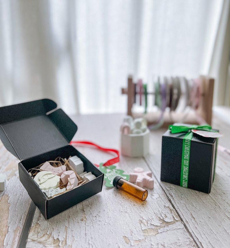 [Christmas Gift Box DIY Material Pack] Can be used to make two gift boxes/Christmas tree gingerbread man snowman - Candles, Fragrances & Soaps - Other Materials 