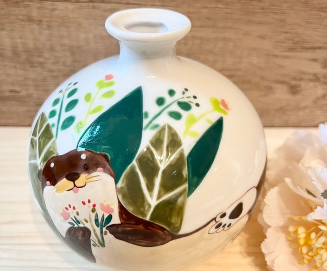手作り陶器の丸型花瓶